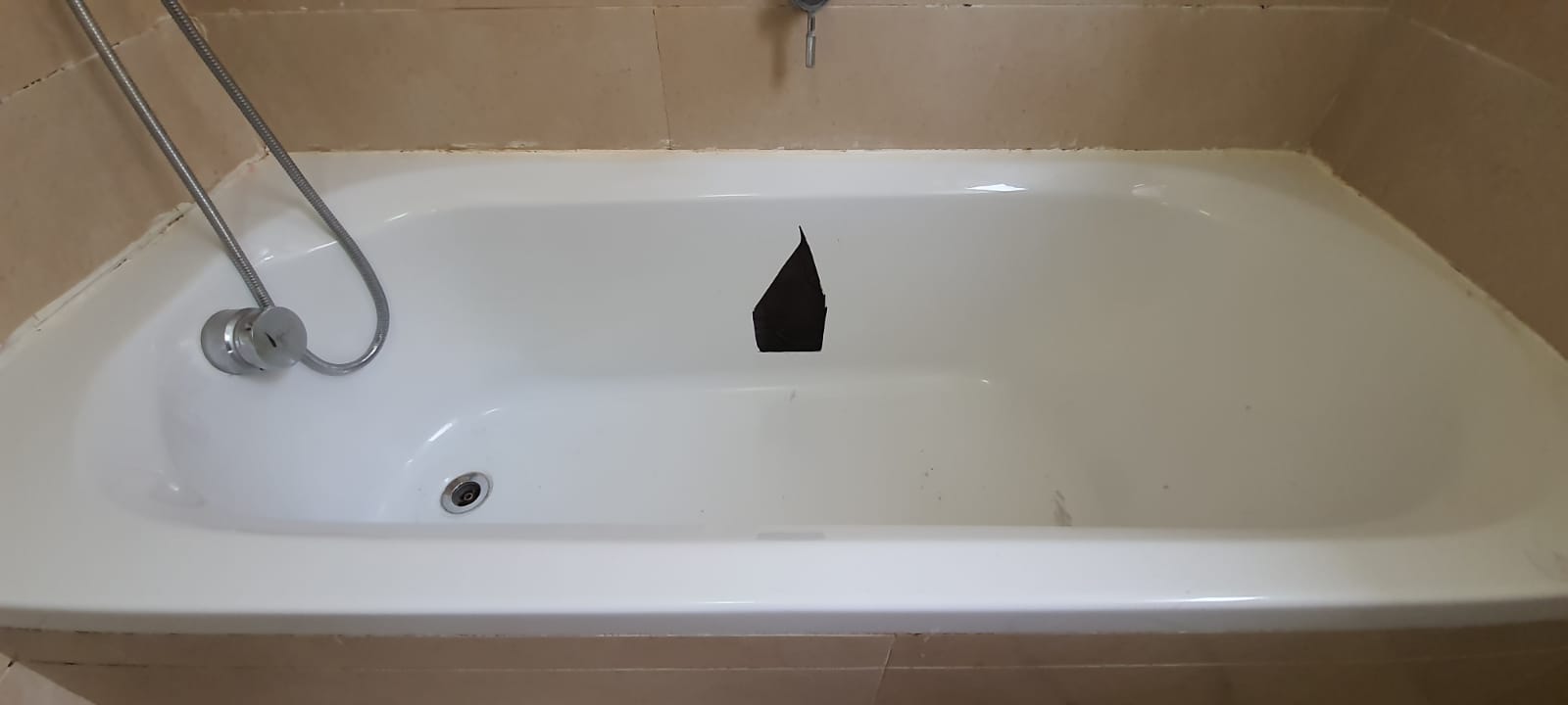 תיקוני אמבטיות בריכות וג'קוזי